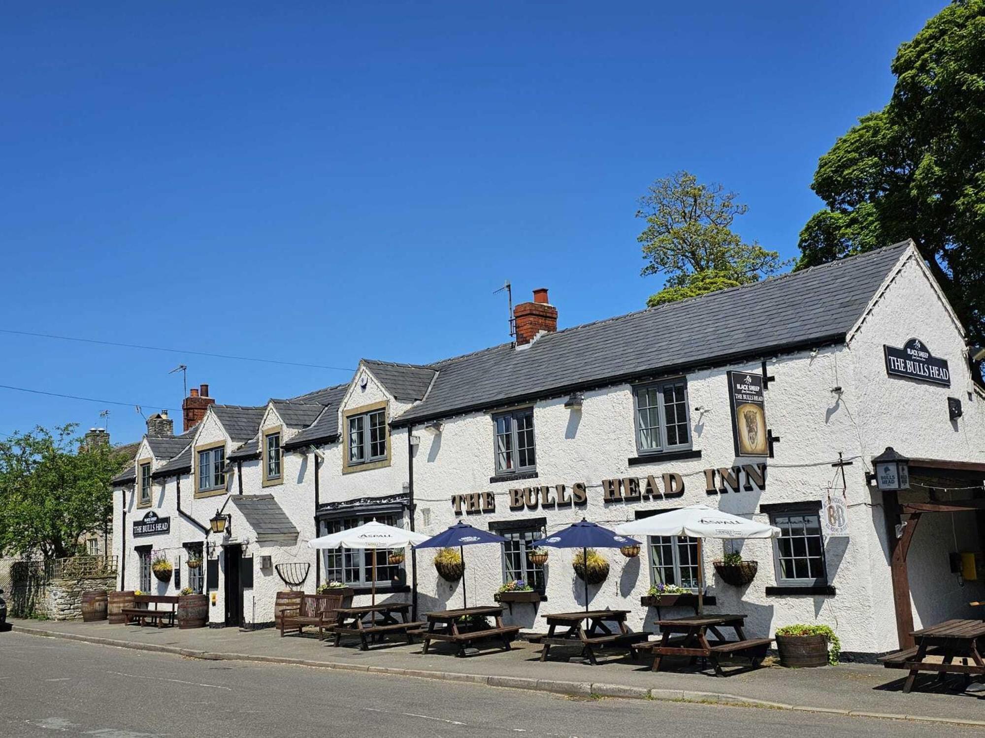 Bed and Breakfast The Bull At Foolow Hucklow Exterior foto